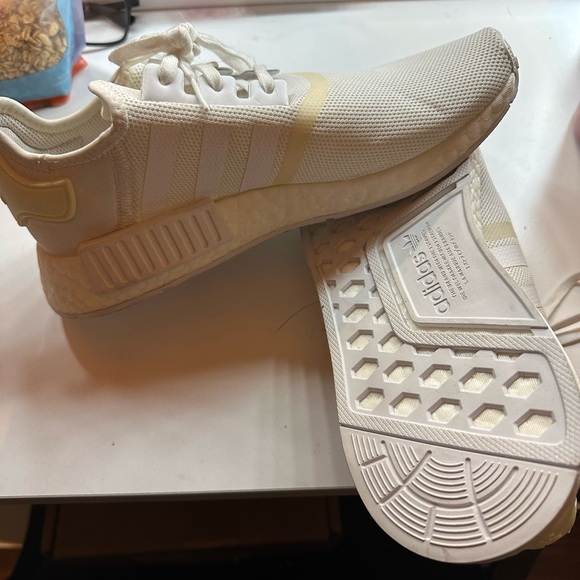 adidas Shoes - Womens adidas originals NMD R1